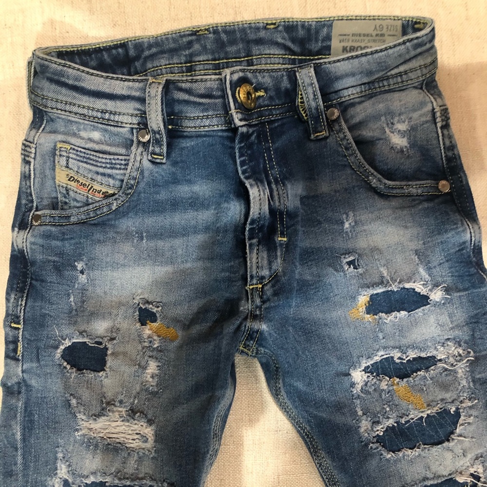 Boys Diesel jeans size 6 krooley j